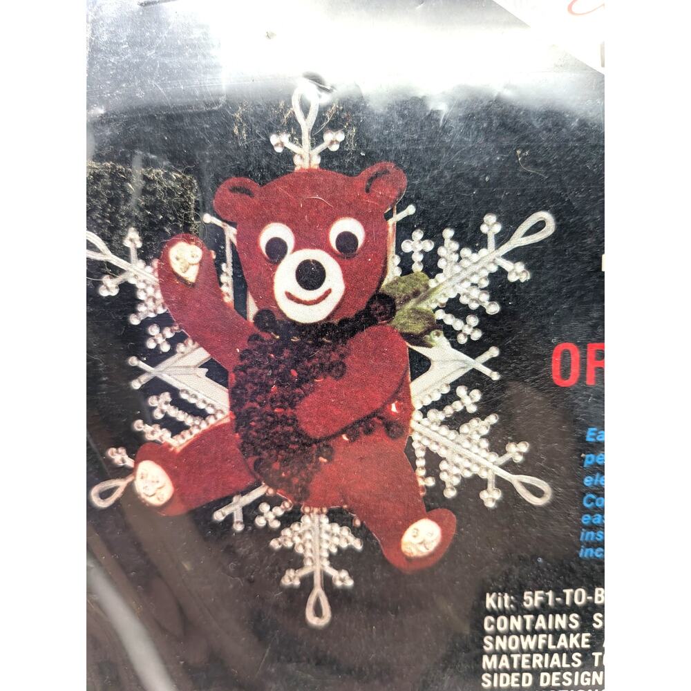 EDNA LOONEY Needleart Kit Bear 6in Red Christmas Double Sided Felt Ornament